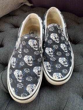 Vans Black and White Floral Skull Slip-On Sneakers